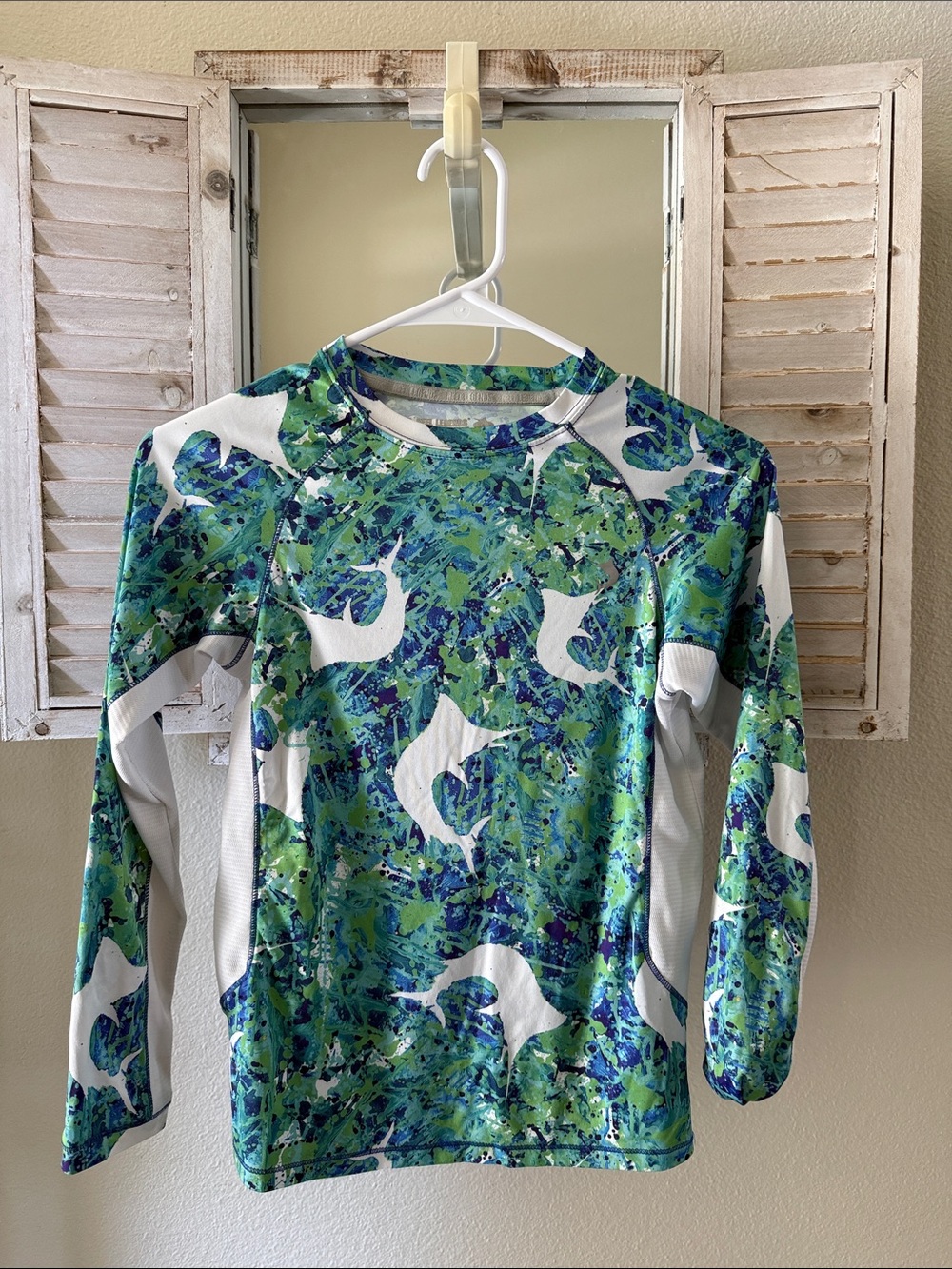 Reel Legends Kids Rashguard in Green, Blue, White